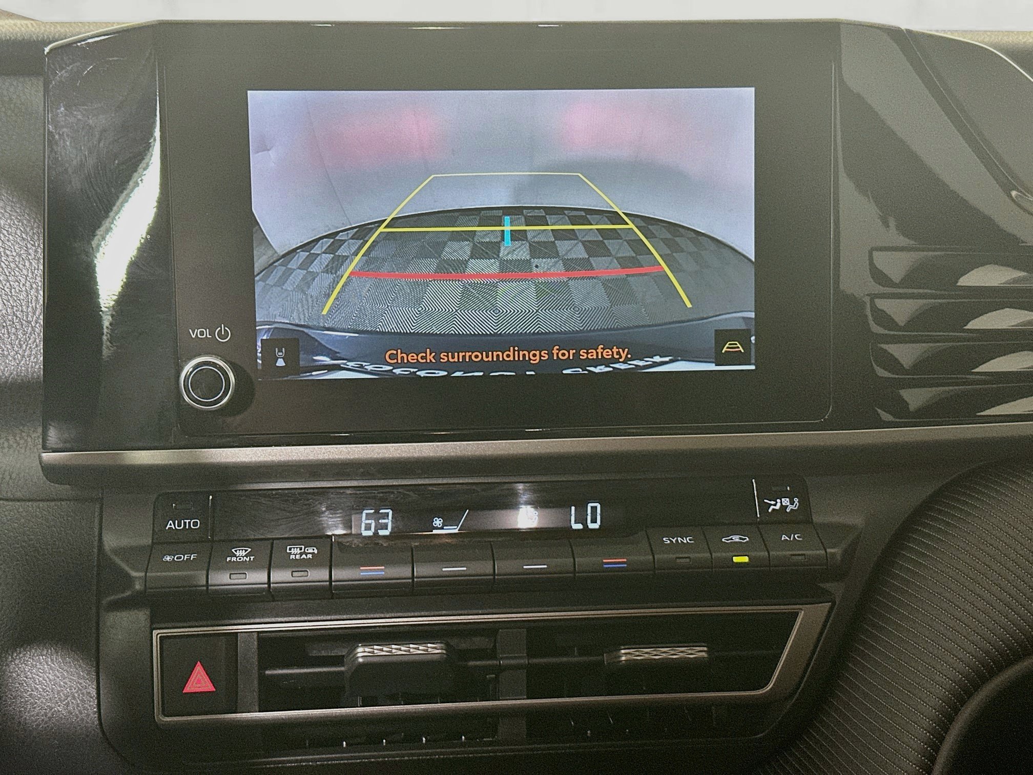 Used 2025 Toyota Camry SE w/ Convenience Package FWD image 25