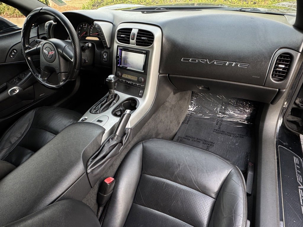 Used 2005 Chevrolet Corvette Coupe w/ Preferred Equipment Group image 22