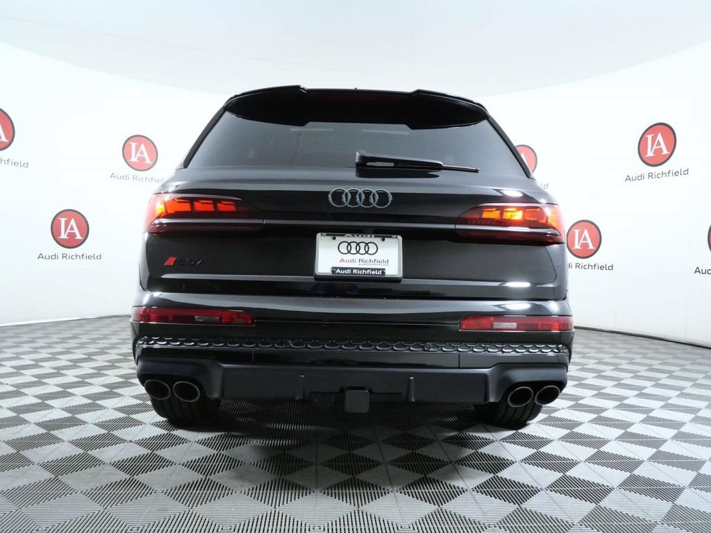 New 2026 Audi SQ7 Prestige AWD/4WD image 7