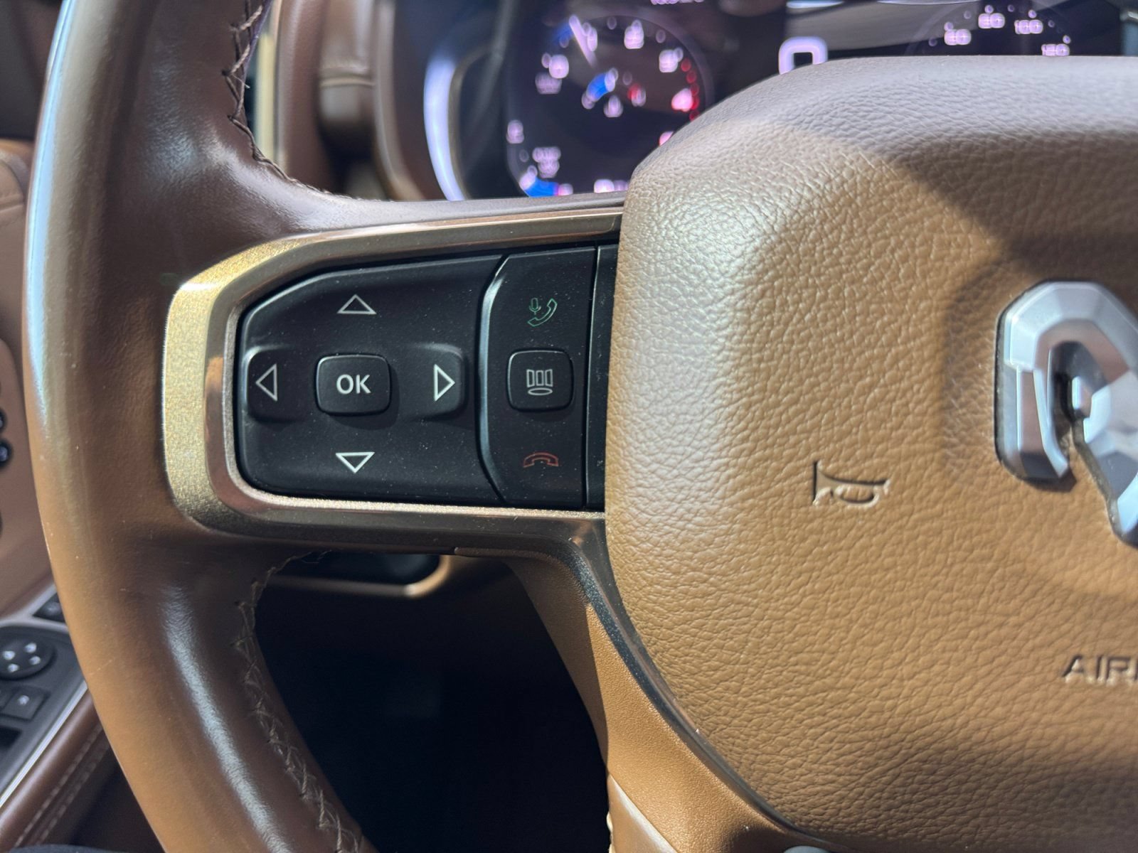 Used 2023 RAM 2500 Limited AWD/4WD image 23
