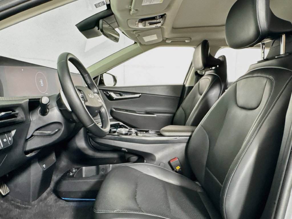 Used 2022 Kia EV6 GT-Line w/ First Edition Package AWD/4WD image 11
