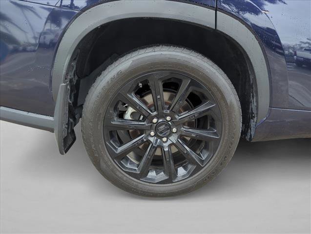 Used 2024 Toyota Highlander Limited image 30