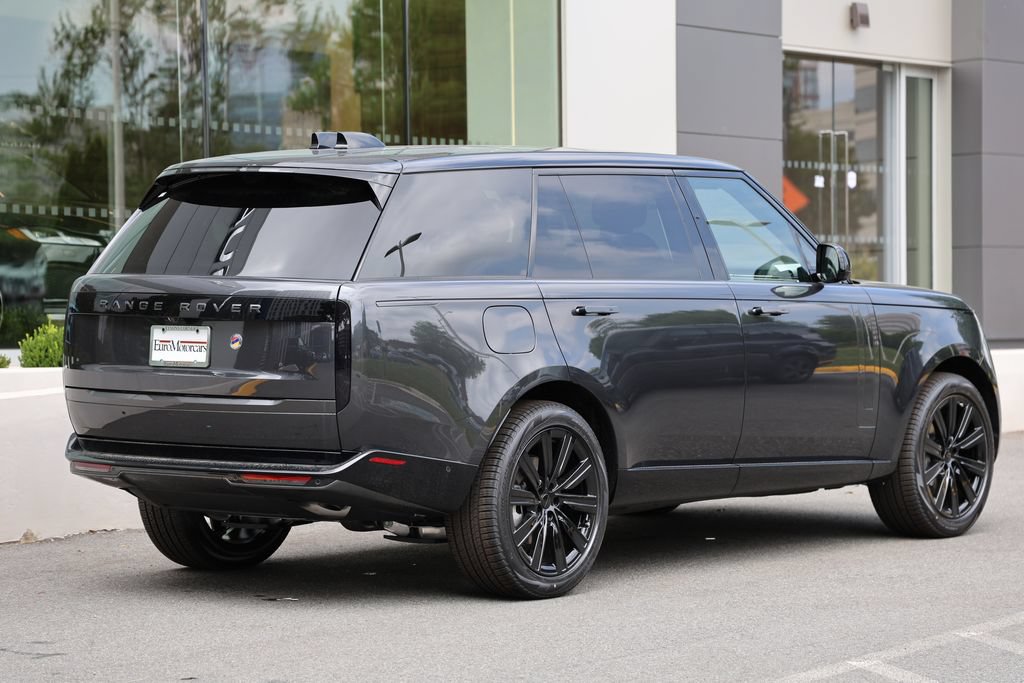 New 2026 Land Rover Range Rover Long Wheelbase SE AWD/4WD image 4