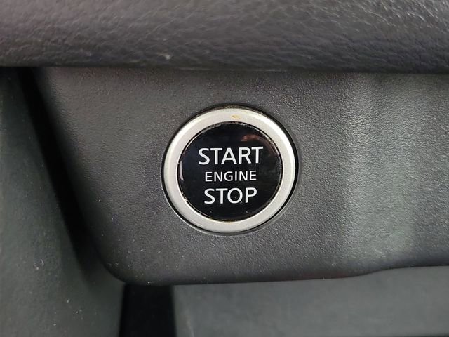 Used 2021 Nissan Rogue SV w/ Premium Package image 30