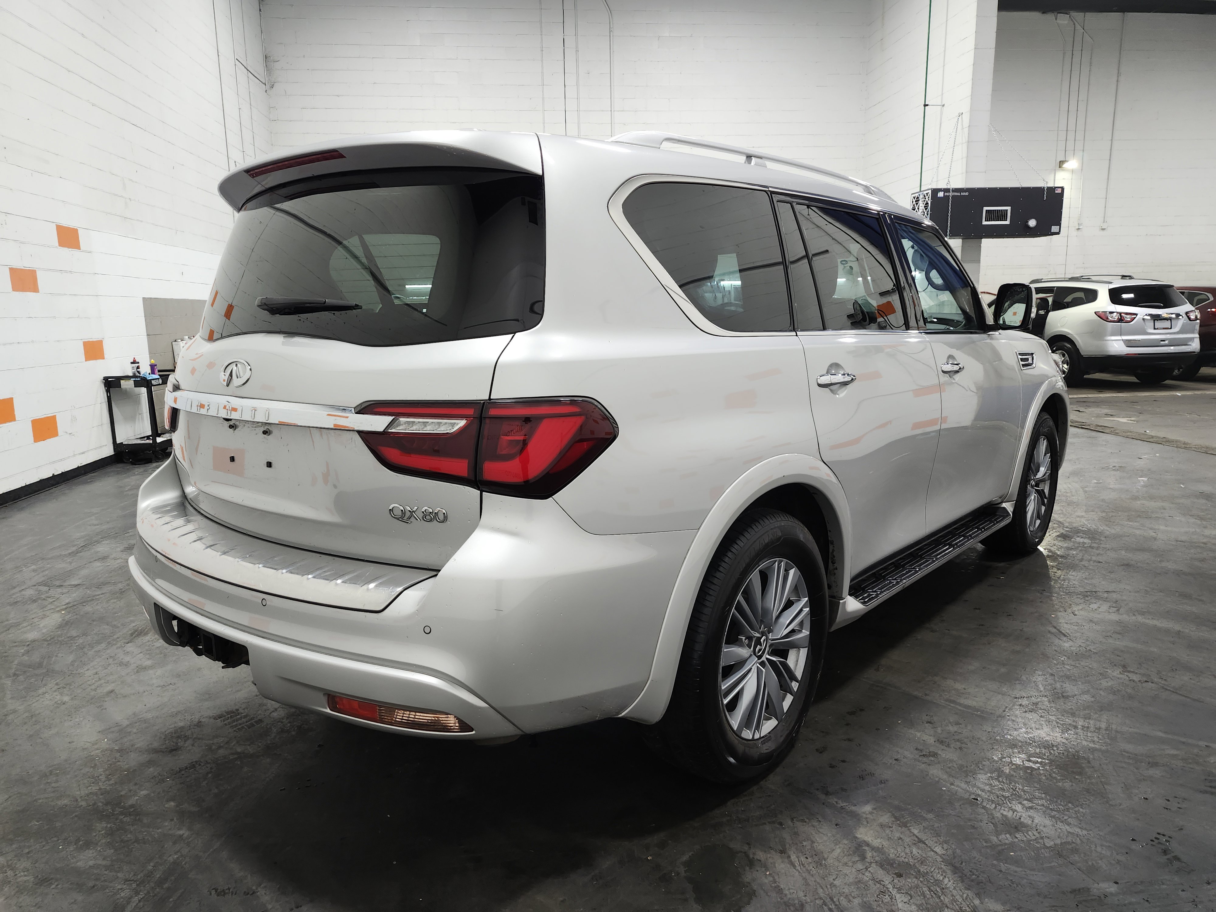 Used 2023 INFINITI QX80 Luxe w/ Cargo Package image 20