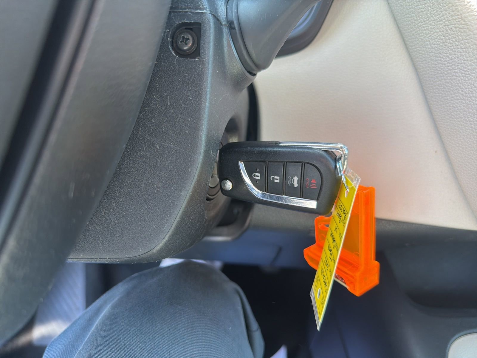 Used 2023 Toyota Corolla LE image 19