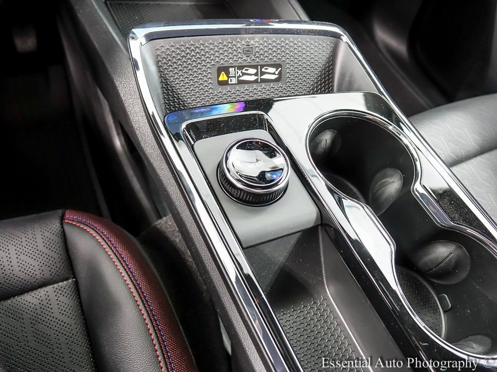 New 2026 Chevrolet Equinox RS w/ LPO, Floor Liner Package image 11