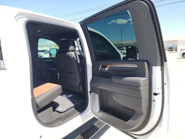 New 2026 Chevrolet Silverado 3500 High Country w/ Technology Package AWD/4WD image 36