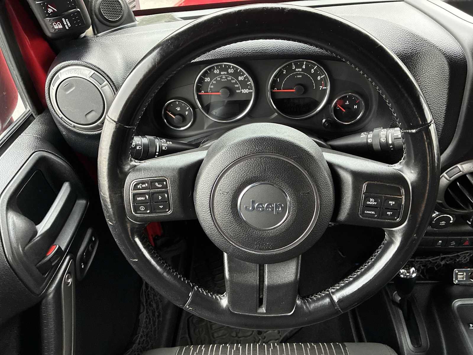 Used 2012 Jeep Wrangler Unlimited Sport AWD/4WD image 11