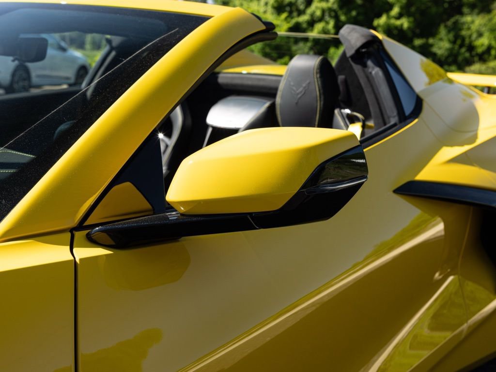 Used 2026 Chevrolet Corvette Stingray Premium Conv w/ Z51 Performance Package RWD image 16