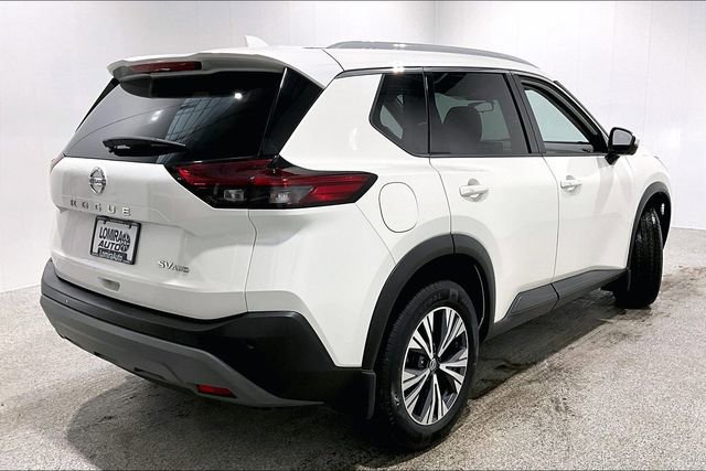 Used 2021 Nissan Rogue SV image 5
