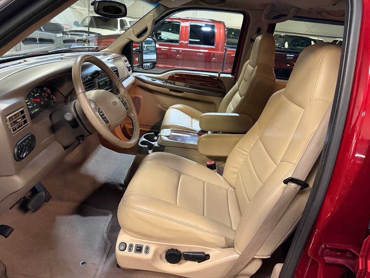 Used 2002 Ford Excursion Limited AWD/4WD image 28
