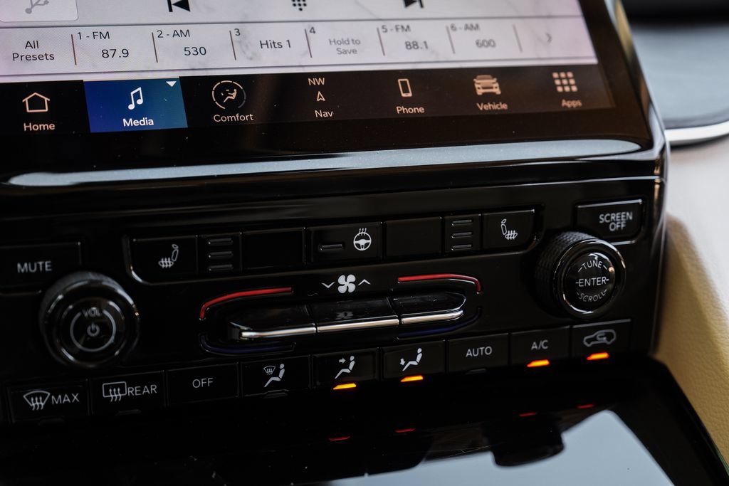 Used 2022 Jeep Grand Cherokee Limited RWD image 35