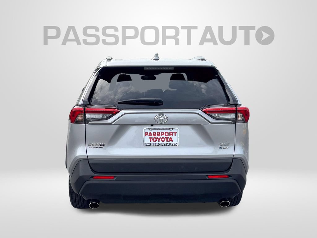 Used 2025 Toyota RAV4 XLE AWD/4WD image 7