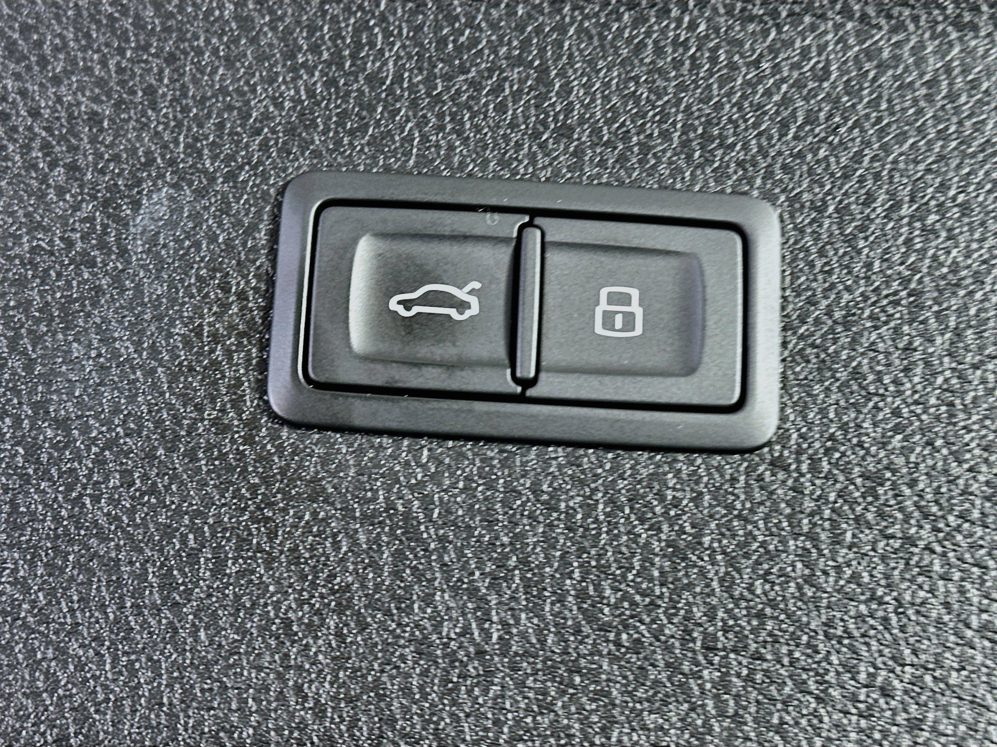 Used 2025 Audi Q5 2.0T Premium AWD/4WD image 30