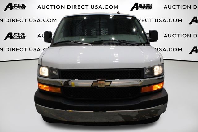 Used 2023 Chevrolet Express 2500 w/ Driver Convenience Package image 3