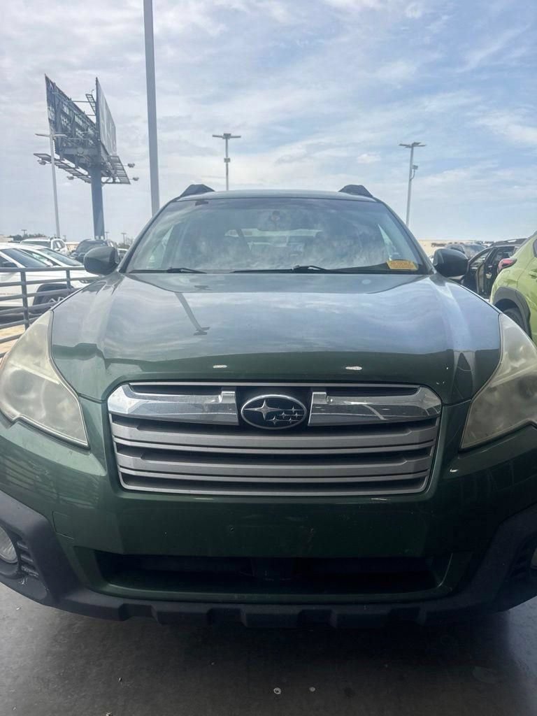 Used 2013 Subaru Outback 2.5i Premium AWD/4WD image 14
