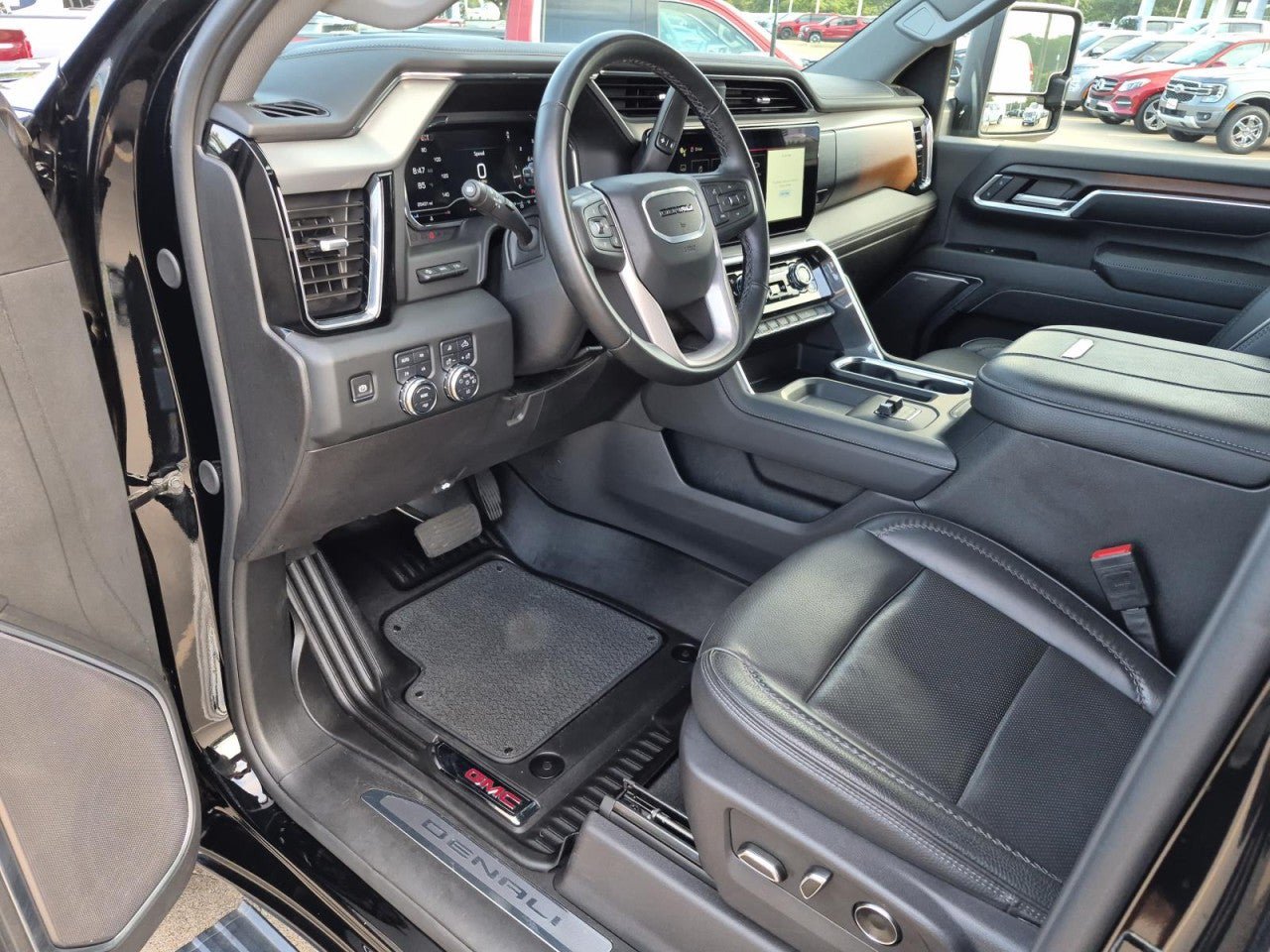 Certified 2024 GMC Sierra 2500 Denali w/ Denali Reserve Package AWD/4WD image 11
