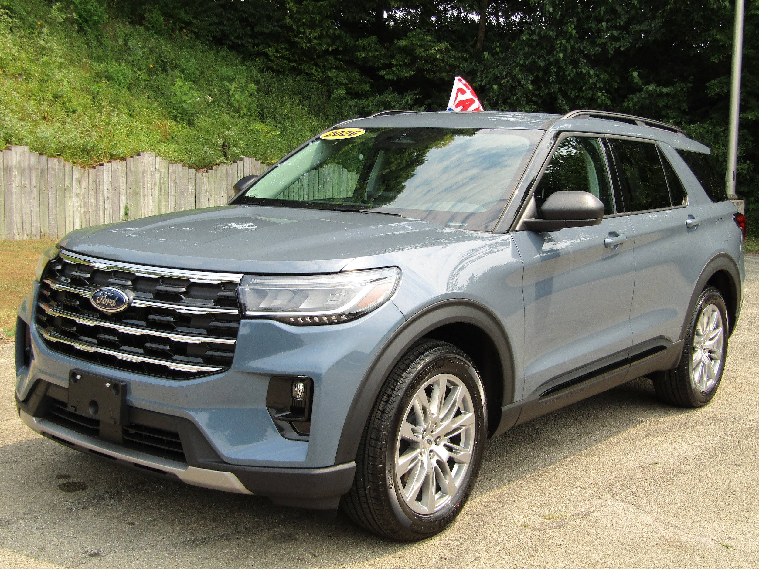 New 2026 Ford Explorer Active w/ Active Comfort Package AWD/4WD image 8