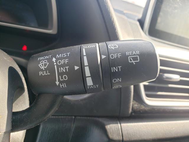 Used 2015 MAZDA MAZDA3 i Grand Touring FWD image 25
