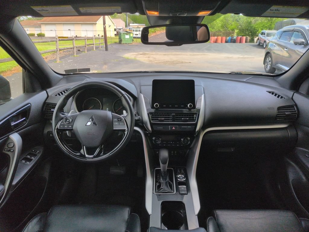 Used 2022 Mitsubishi Eclipse Cross SEL AWD/4WD image 9