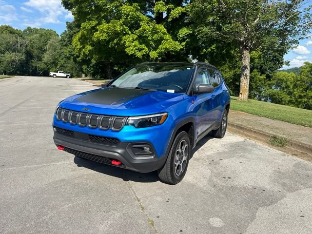 Used 2022 Jeep Compass Trailhawk w/ Trailhawk Elite Group AWD/4WD image 3