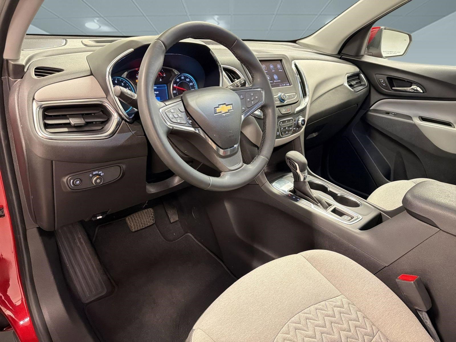 Used 2023 Chevrolet Equinox LT FWD image 4