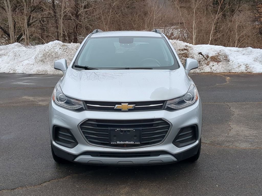 Used 2019 Chevrolet Trax LT w/ LT Convenience Package AWD/4WD image 9