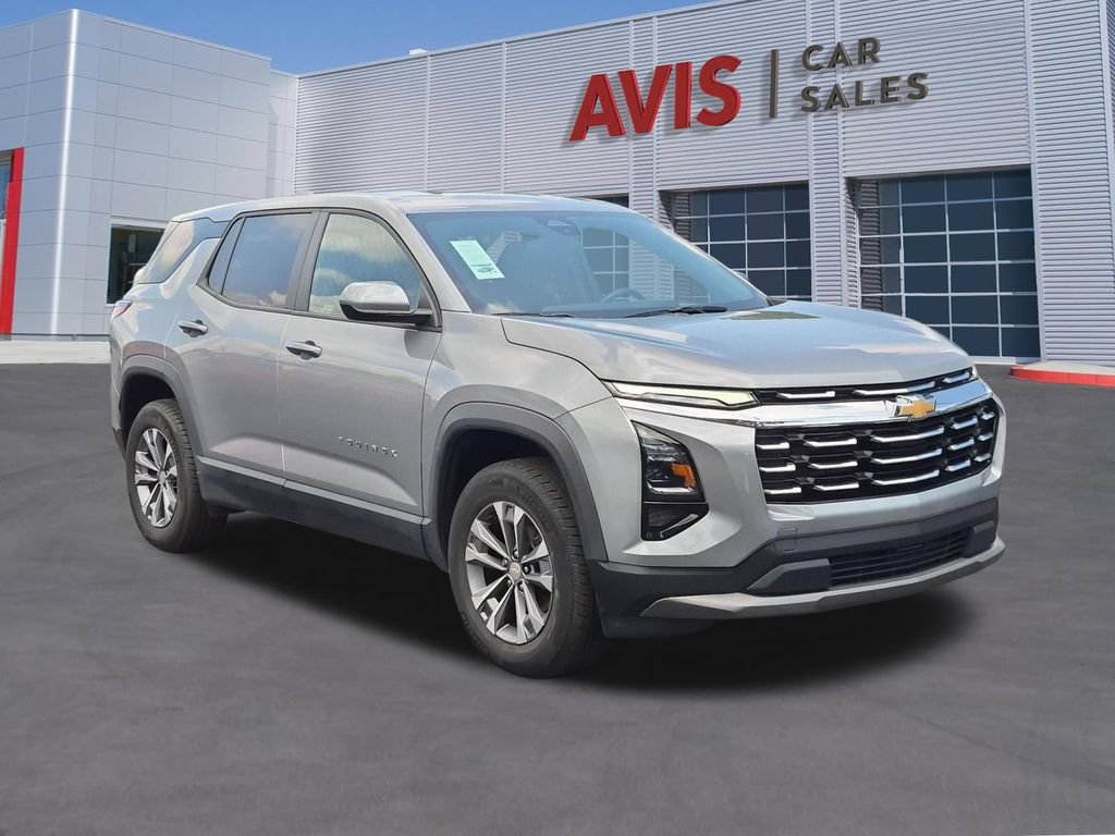 Used 2025 Chevrolet Equinox LT AWD/4WD image 3