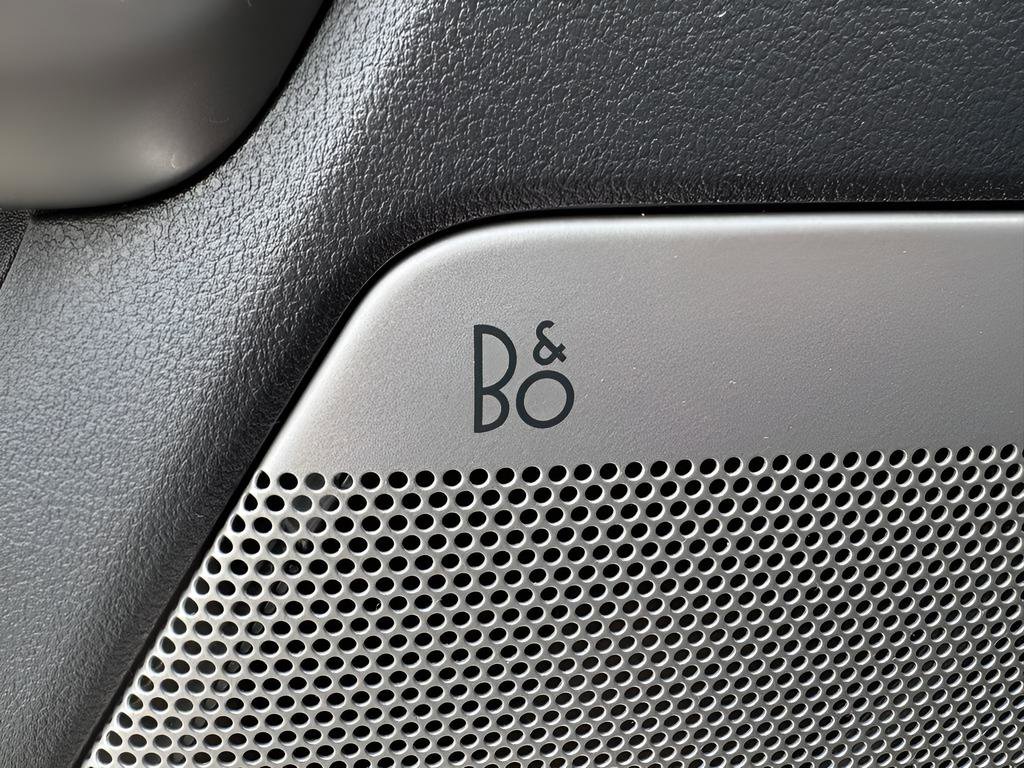 Used 2023 Ford F150 Lariat w/ Equipment Group 502A High image 18