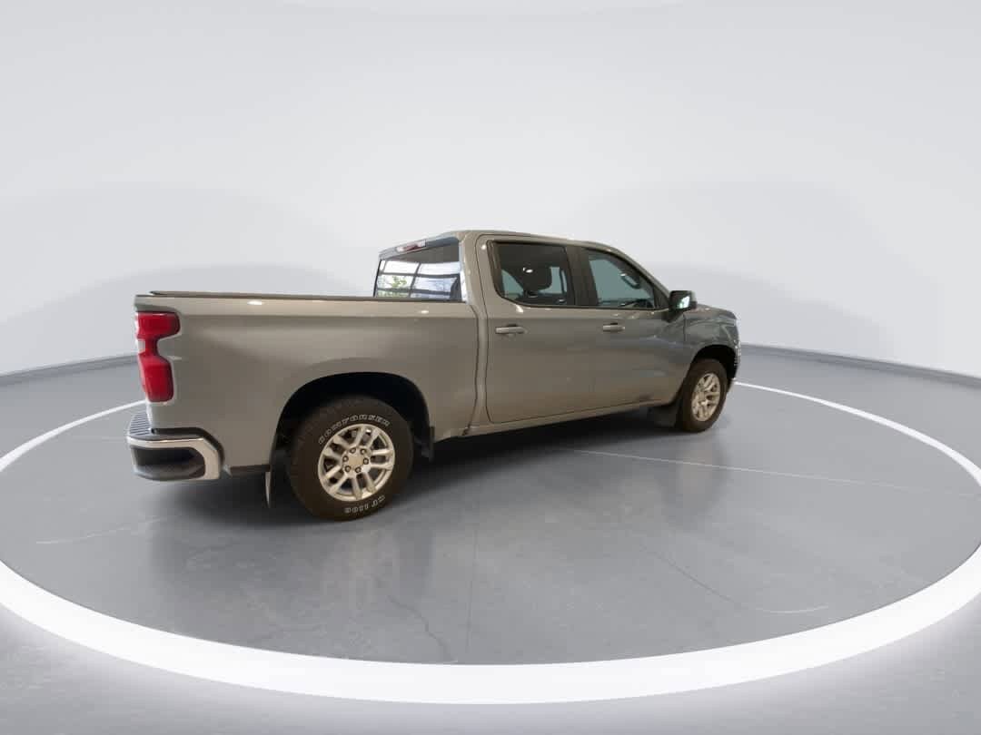 Used 2023 Chevrolet Silverado 1500 LT AWD/4WD image 8