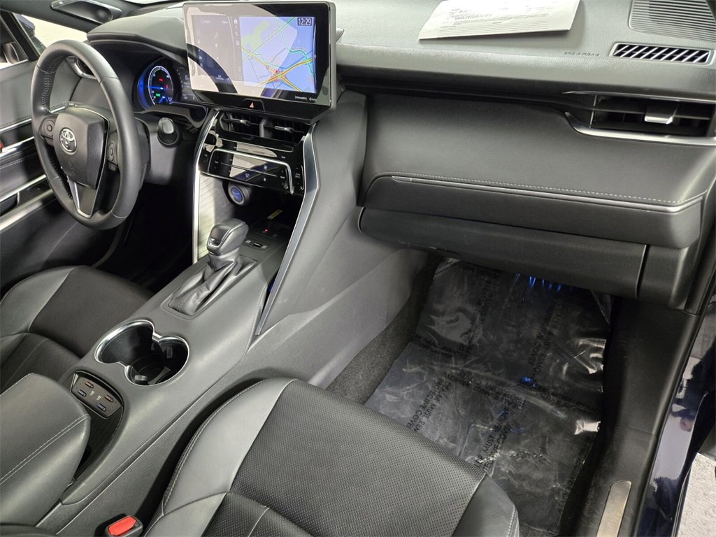 Used 2021 Toyota Venza Limited w/ Advanced Technology Package image 21