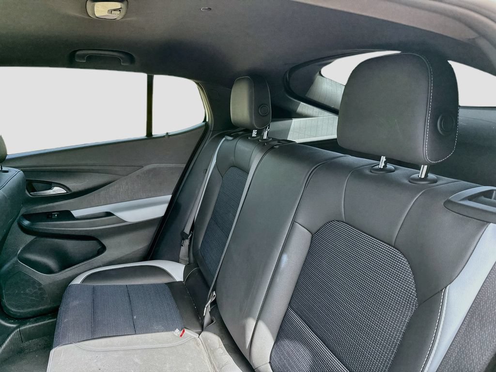 Used 2025 Buick Envista Preferred w/ Convenience I Package FWD image 21