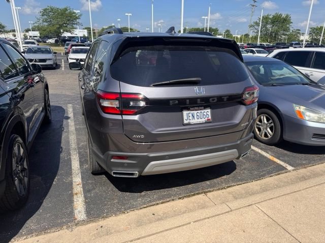 Used 2024 Honda Pilot Elite image 15