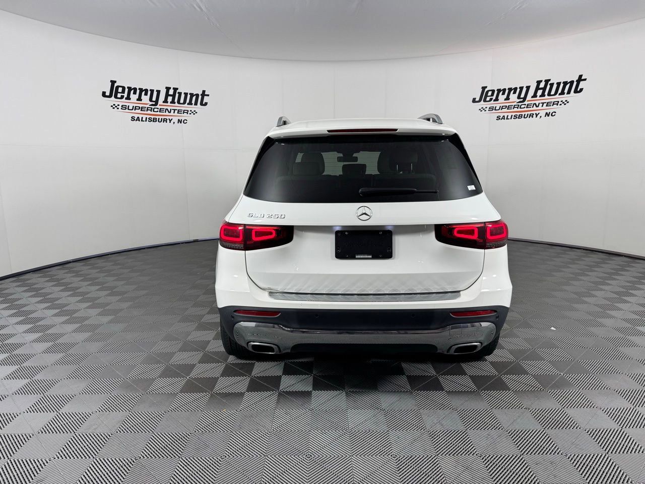 Used 2022 Mercedes-Benz GLB 250 image 10