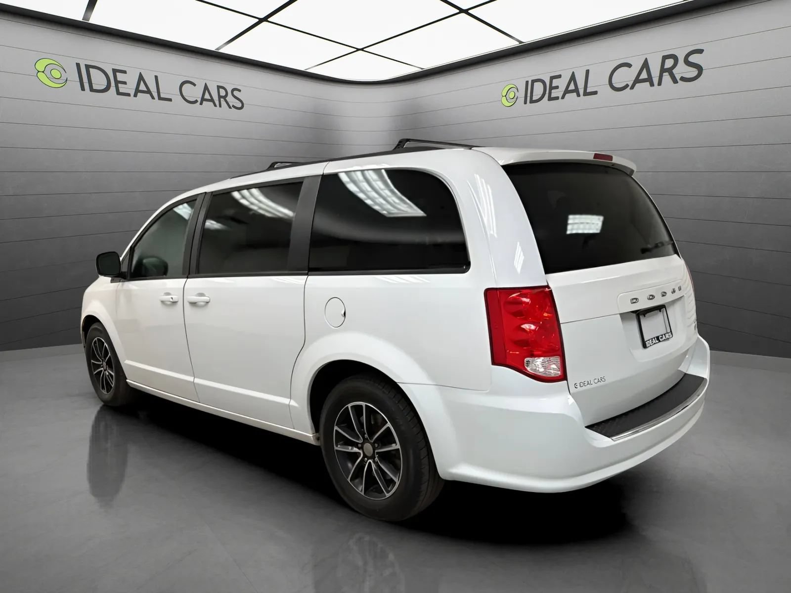 Used 2019 Dodge Grand Caravan GT FWD image 7