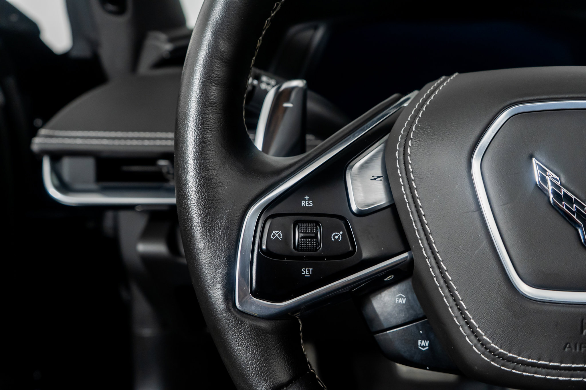 Used 2020 Chevrolet Corvette Stingray Premium Cpe w/ 3LT image 41