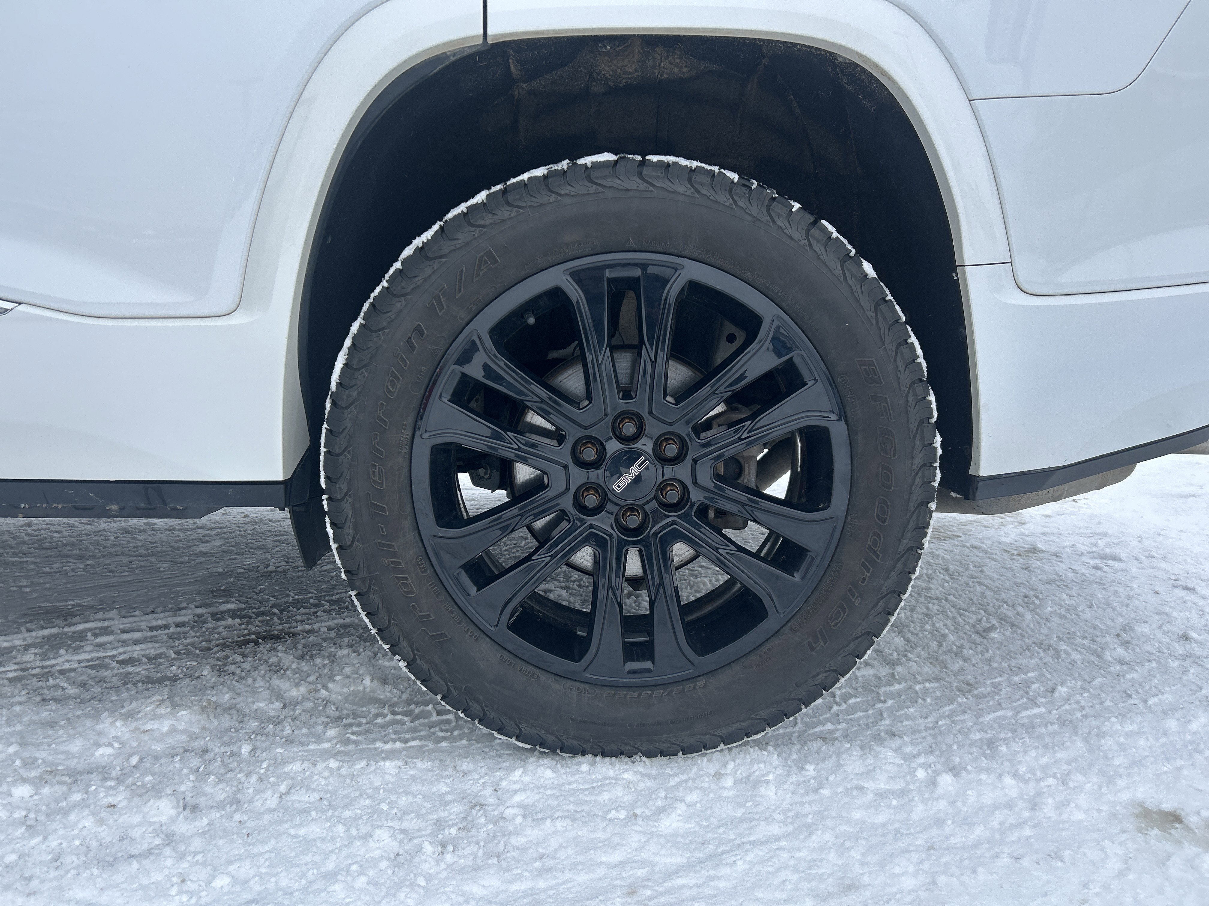 Used 2019 GMC Acadia Denali image 25