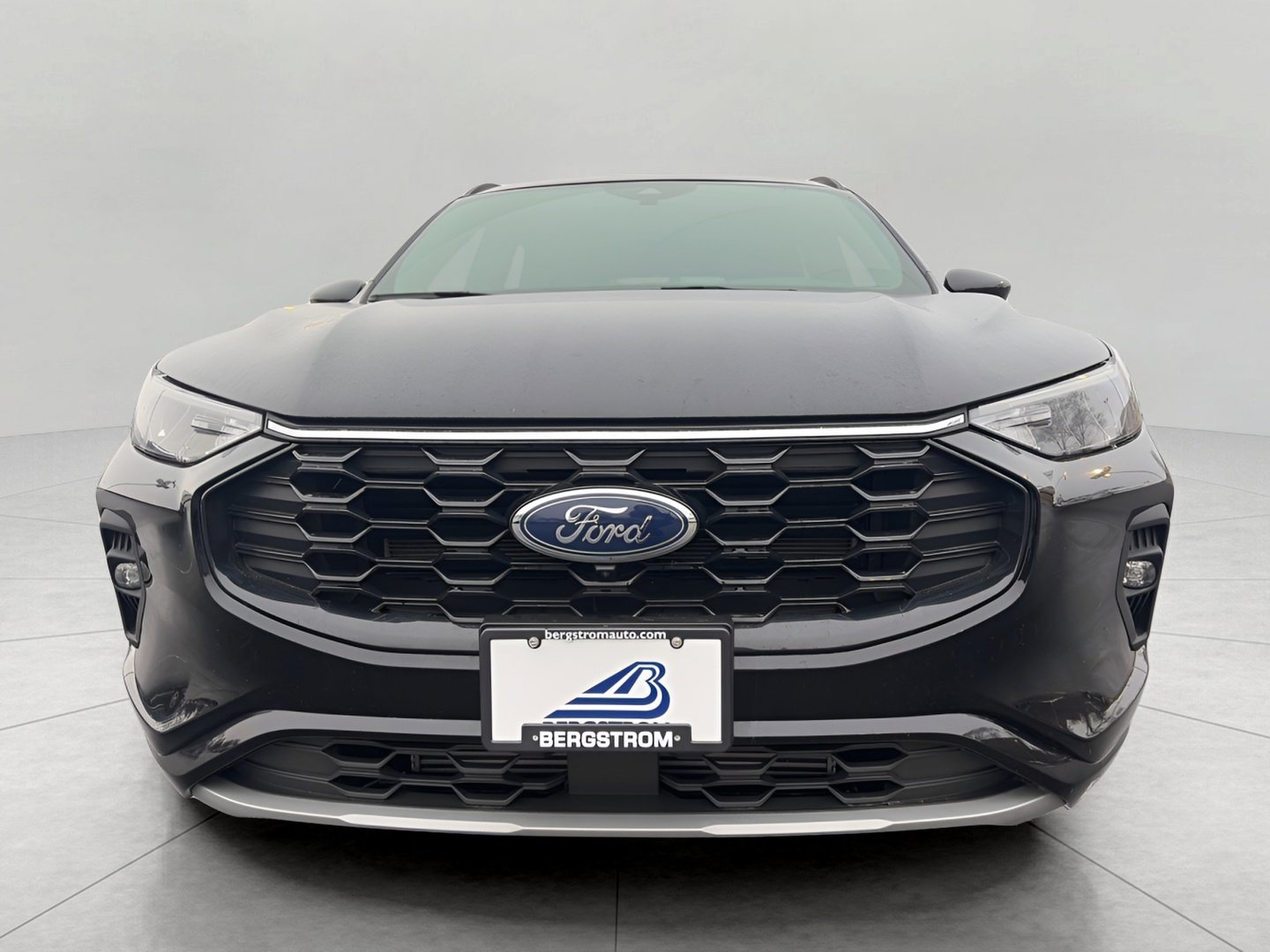 Certified 2023 Ford Escape ST-Line Select w/ Tech Pack #2 image 4