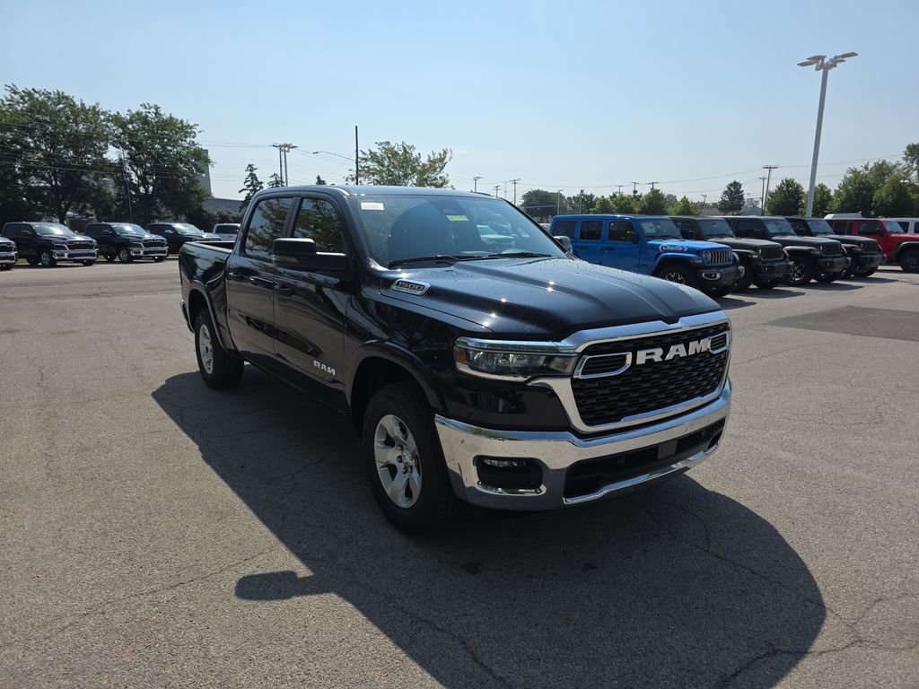 New 2026 RAM 1500 4x4 Crew Cab image 3