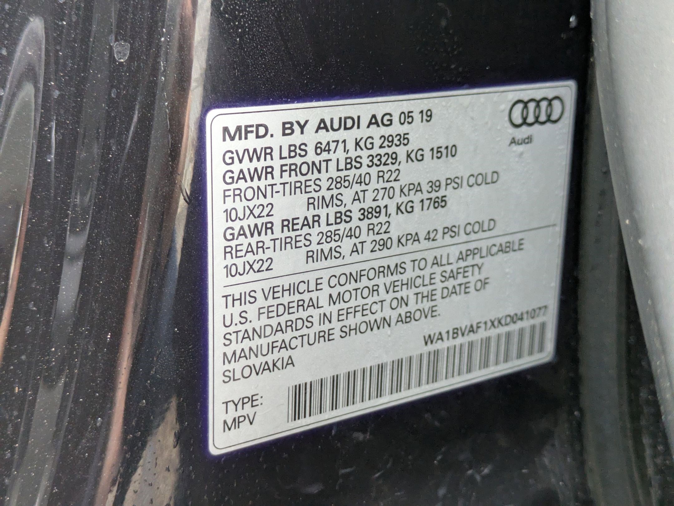 Used 2019 Audi Q8 Premium Plus w/ Premium Plus AWD/4WD image 32