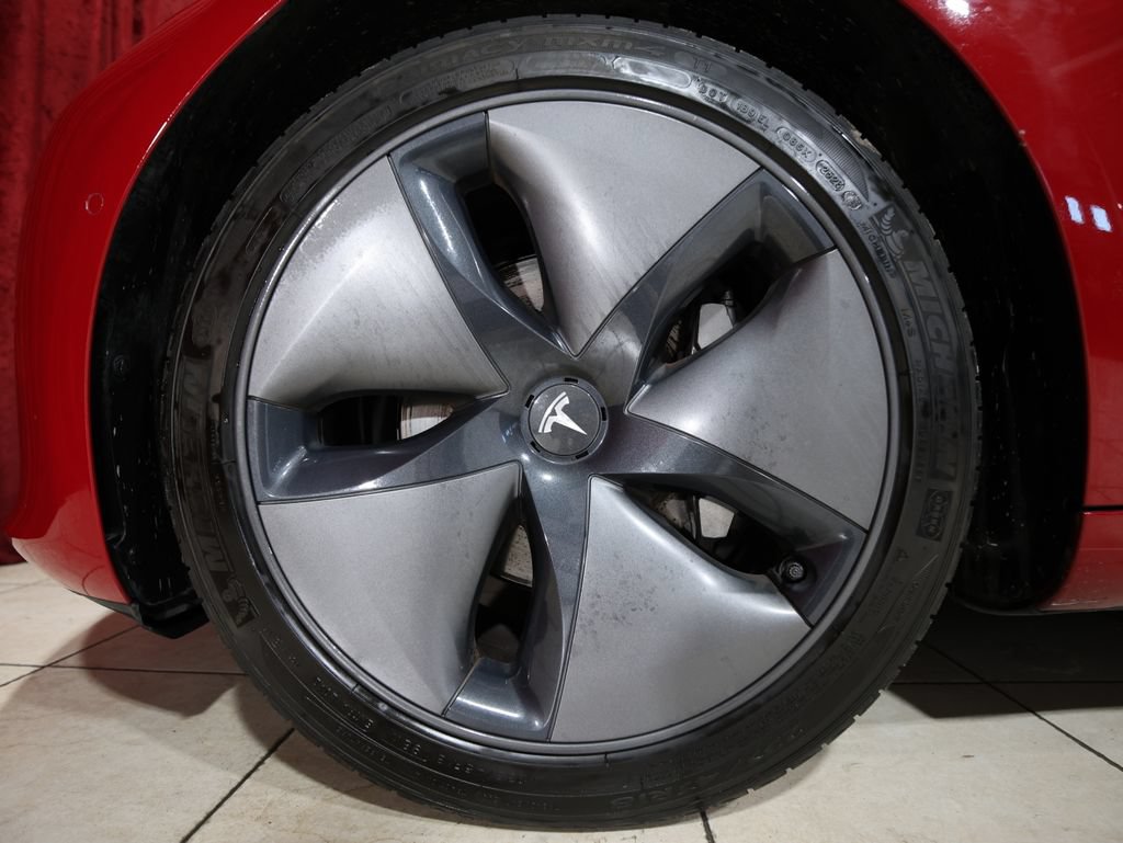 Used 2018 Tesla Model 3 Long Range RWD image 7