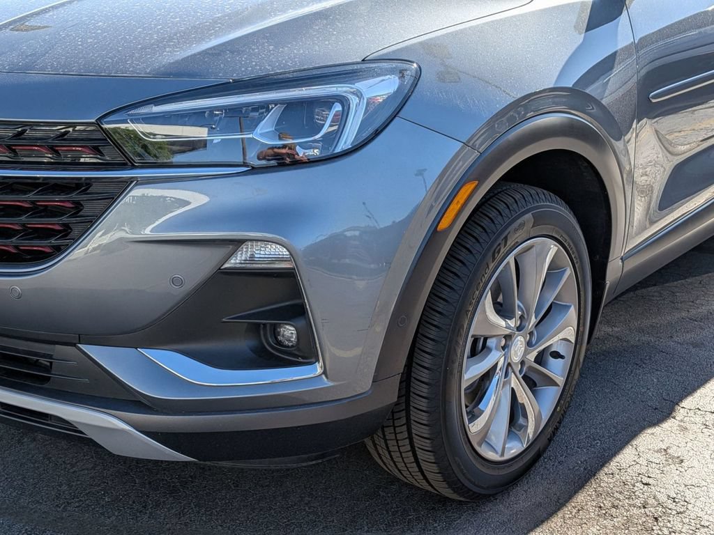 Used 2022 Buick Encore GX Essence w/ Advanced Technology Package AWD/4WD image 8