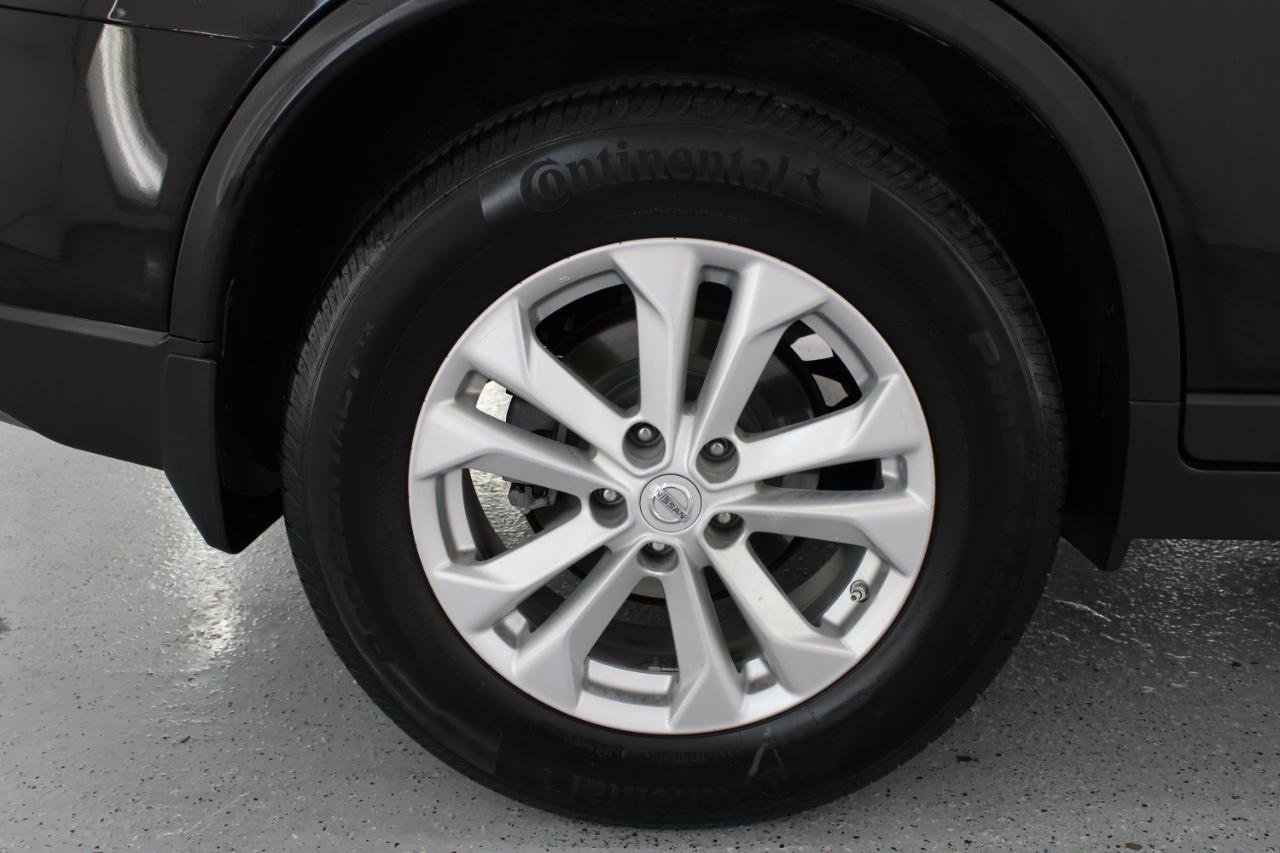 Used 2016 Nissan Rogue SV FWD image 74