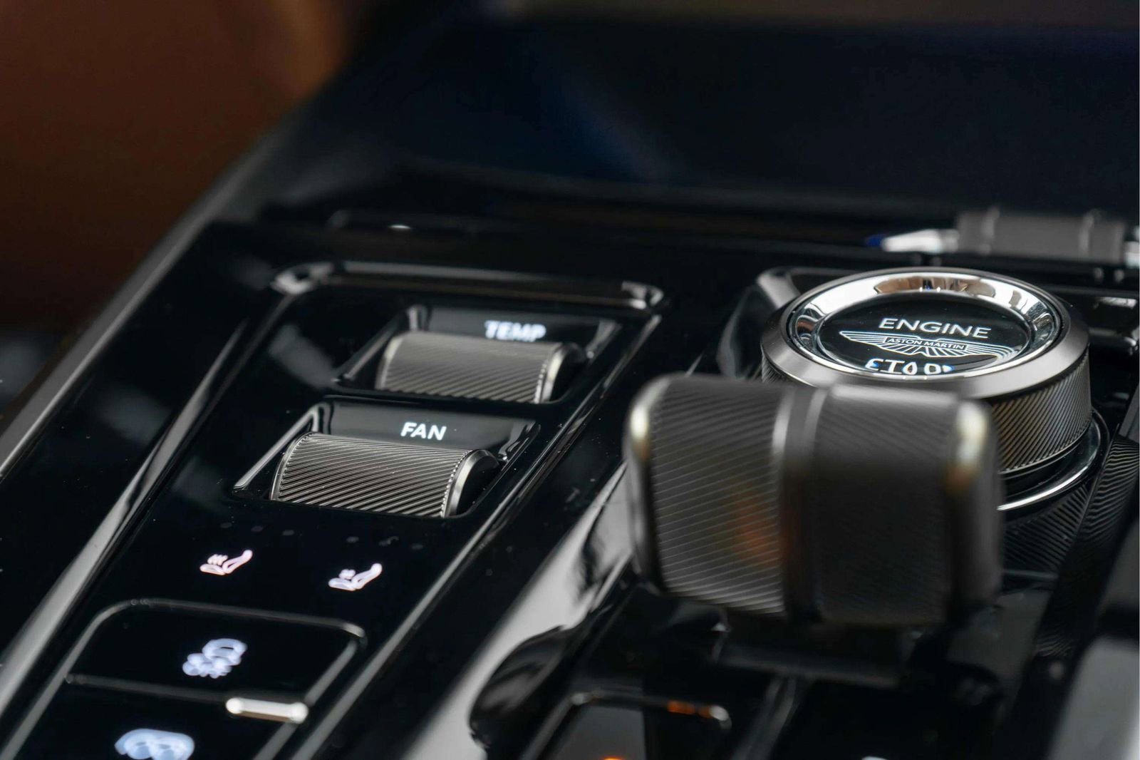 New 2026 Aston Martin DBX S AWD/4WD image 44