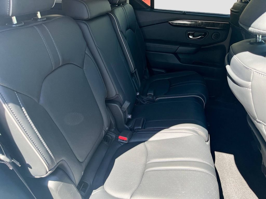 Used 2023 Honda Pilot Elite image 30