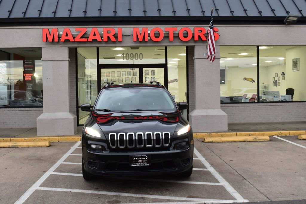 Used 2016 Jeep Cherokee Sport image 7