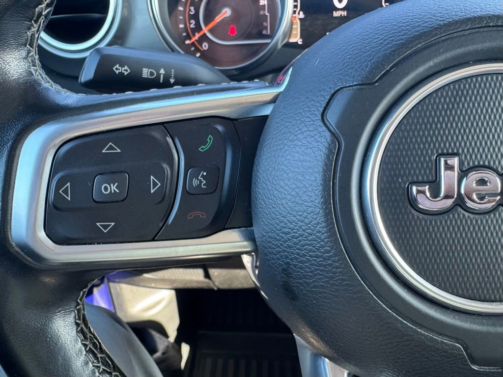 Used 2019 Jeep Wrangler Unlimited Sahara image 13