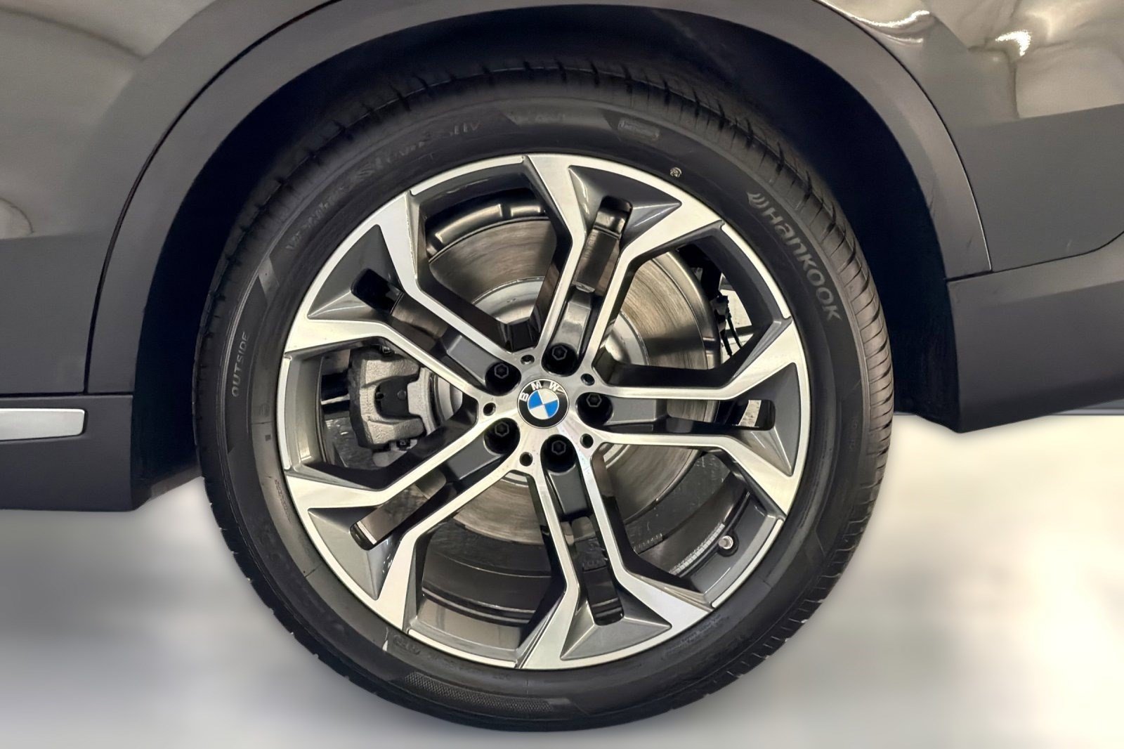 New 2026 BMW X5 xDrive50e AWD/4WD image 11