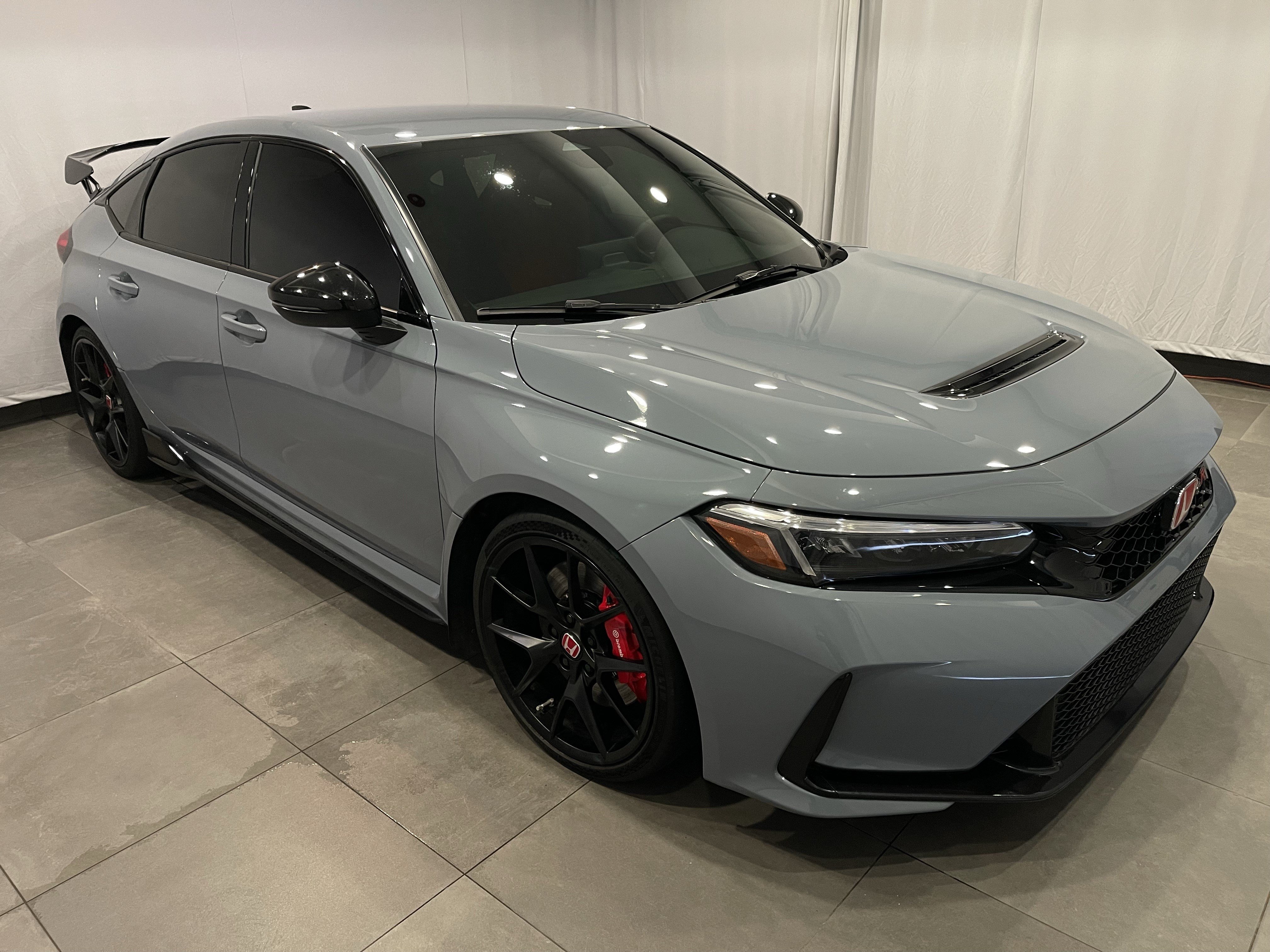 Used 2025 Honda Civic Type R image 3